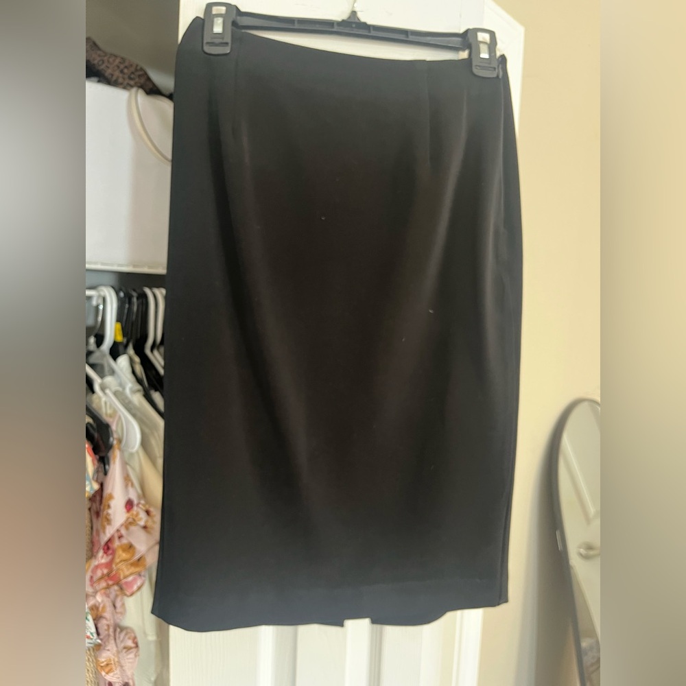 White House Black Market Classic Black Pencil Skirt size 0